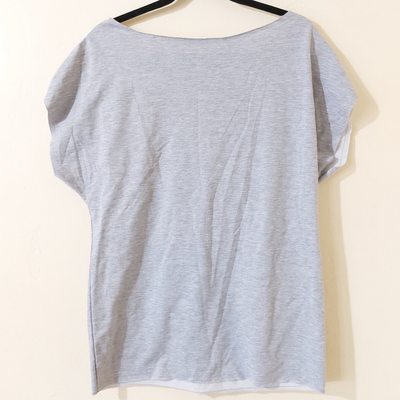 Bebe NWT Womens Casual Short Sleeve Top with Mirror Neckline Detail Size Large - Picture 6 of 11